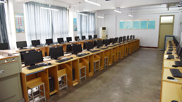 多媒体制作实训室